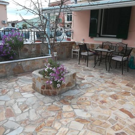 Zaira'S Little House Apartment Corfu  ภายนอก รูปภาพ